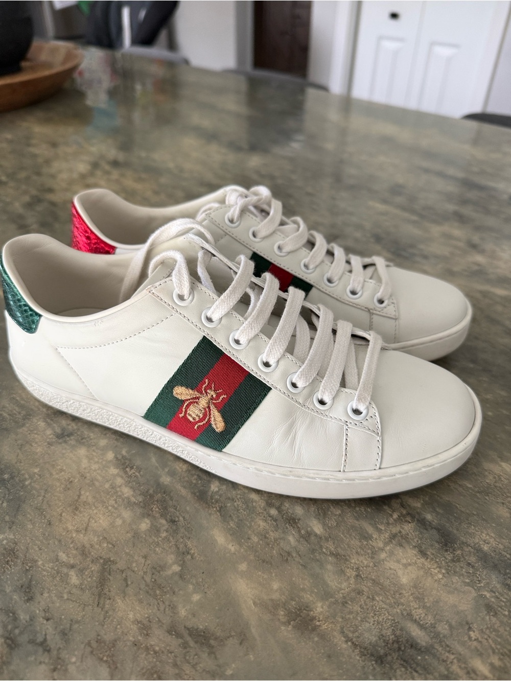 Gucci White Leather Sneakers with Green and Red Web and Gold Bee